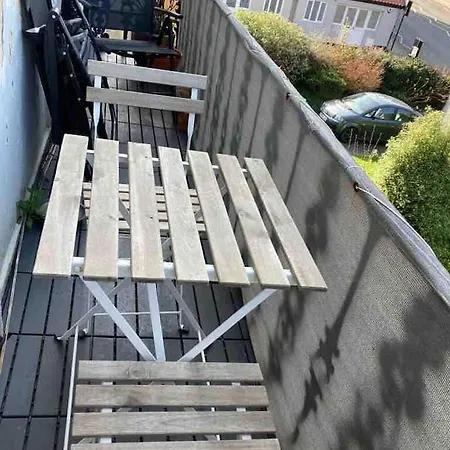 Pansiyon Private Office In Clifton With Free Parking