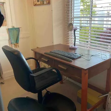 Private Office In Clifton With Free Parking *